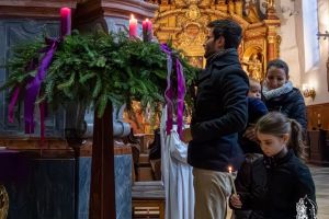 Adventi gyertyagyújtás a templomban 2025.