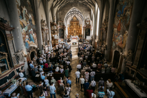 Élő templom
